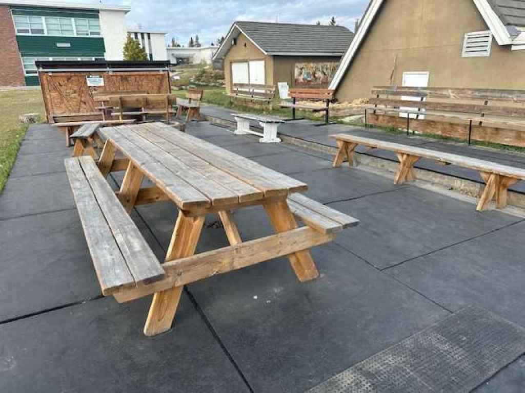 MLS® A2264201 - 4736 Worcester Drive SW in Wildwood Calgary, Residential