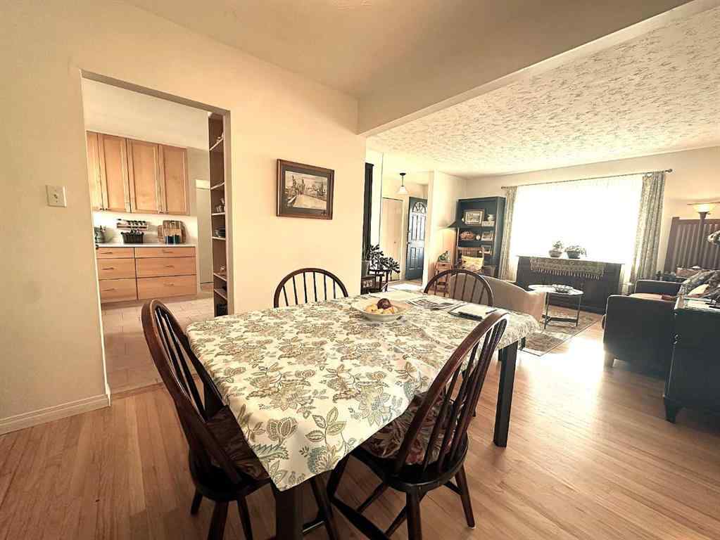 MLS® A2264201 - 4736 Worcester Drive SW in Wildwood Calgary, Residential