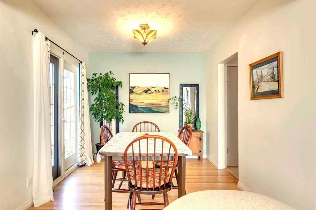 MLS® A2264201 - 4736 Worcester Drive SW in Wildwood Calgary, Residential