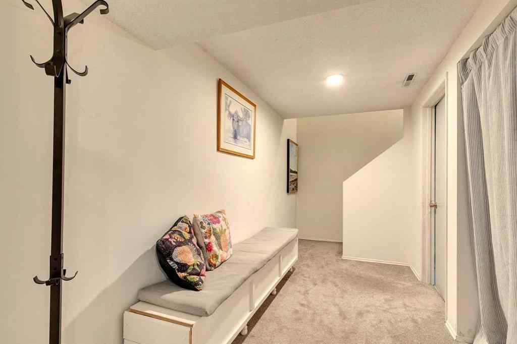 MLS® A2264201 - 4736 Worcester Drive SW in Wildwood Calgary, Residential