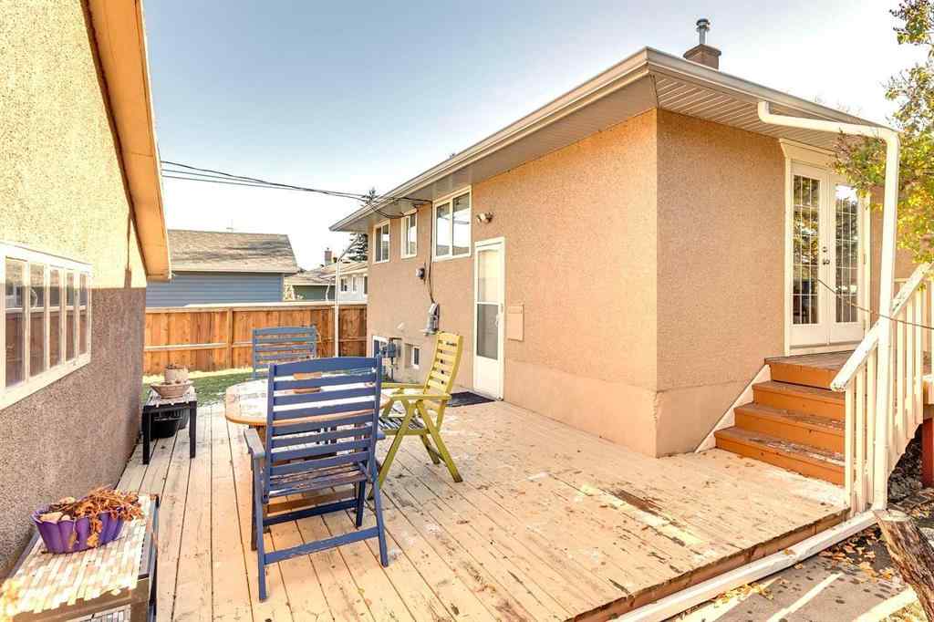 MLS® A2264201 - 4736 Worcester Drive SW in Wildwood Calgary, Residential