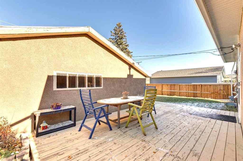 MLS® A2264201 - 4736 Worcester Drive SW in Wildwood Calgary, Residential