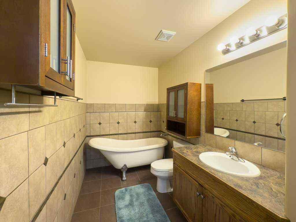 MLS® A2264203 - 4412 58 Street Close   in Creekside Rocky Mountain House, Residential