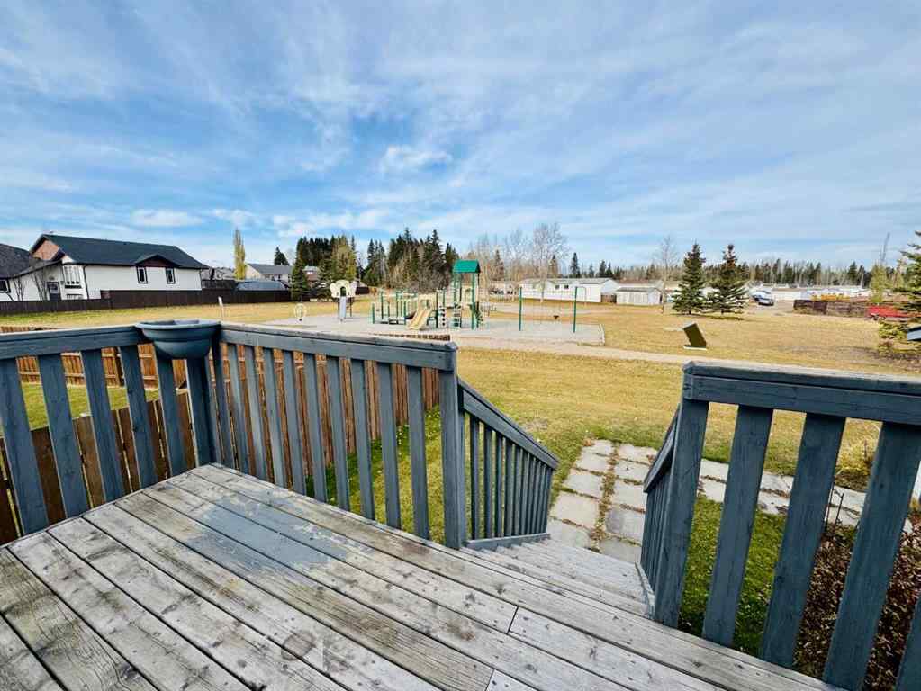 MLS® A2264203 - 4412 58 Street Close   in Creekside Rocky Mountain House, Residential