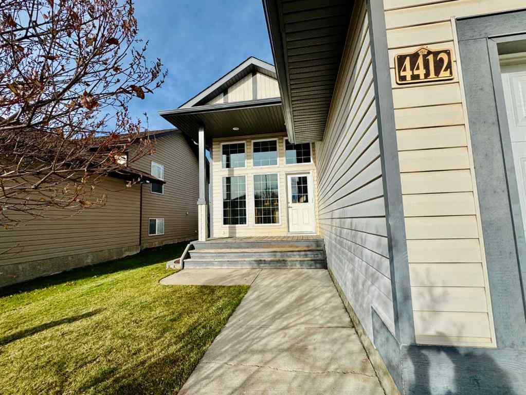 MLS® A2264203 - 4412 58 Street Close   in Creekside Rocky Mountain House, Residential