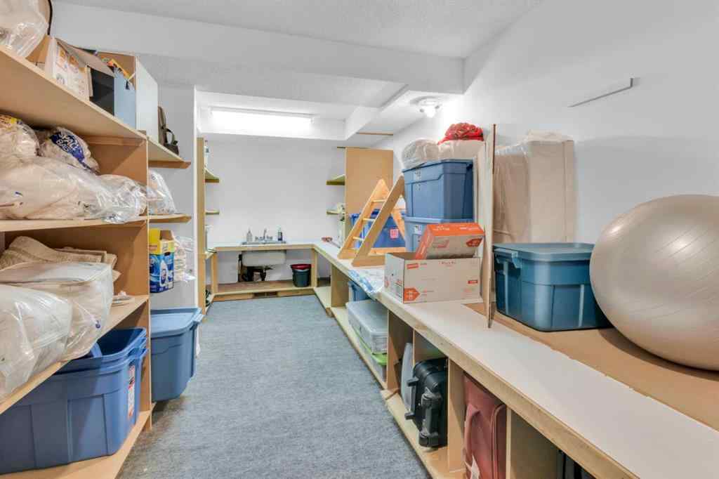 MLS® A2264204 - 4 Christie Gardens SW in Christie Park Calgary, Residential