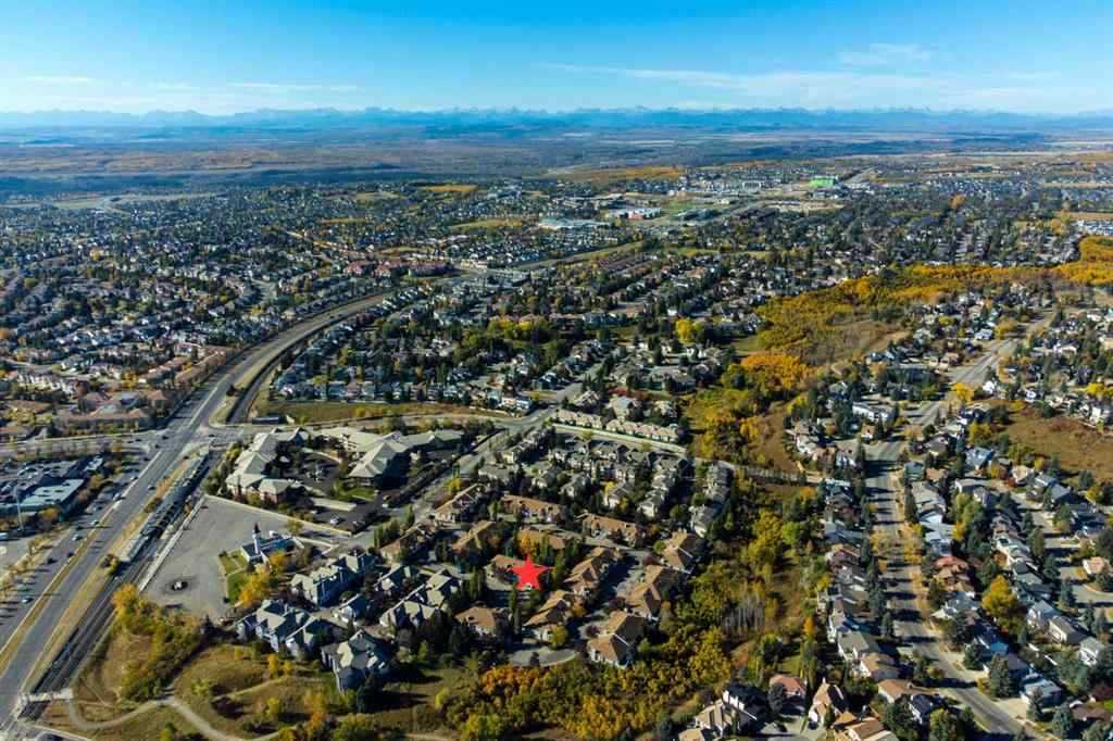 MLS® A2264204 - 4 Christie Gardens SW in Christie Park Calgary, Residential