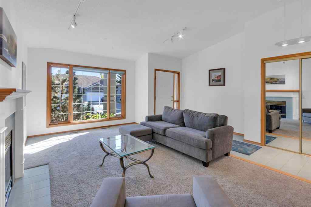 MLS® A2264204 - 4 Christie Gardens SW in Christie Park Calgary, Residential