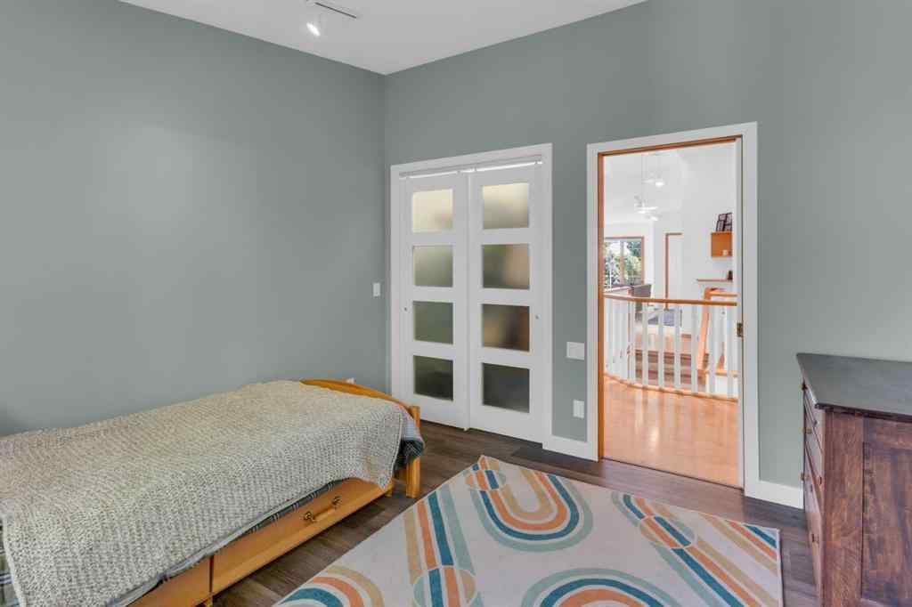 MLS® A2264204 - 4 Christie Gardens SW in Christie Park Calgary, Residential