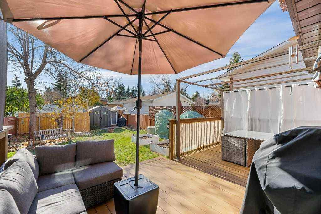 MLS® A2264207 - 56 Shawmeadows Close SW in Shawnessy Calgary, Residential