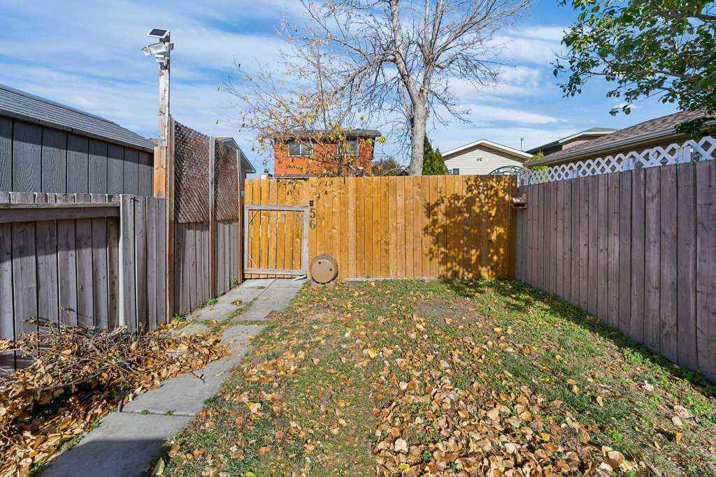 MLS® A2264207 - 56 Shawmeadows Close SW in Shawnessy Calgary, Residential