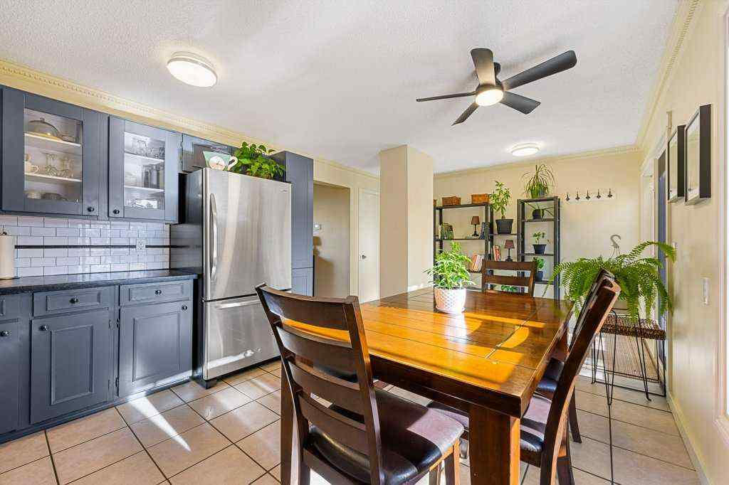 MLS® A2264207 - 56 Shawmeadows Close SW in Shawnessy Calgary, Residential