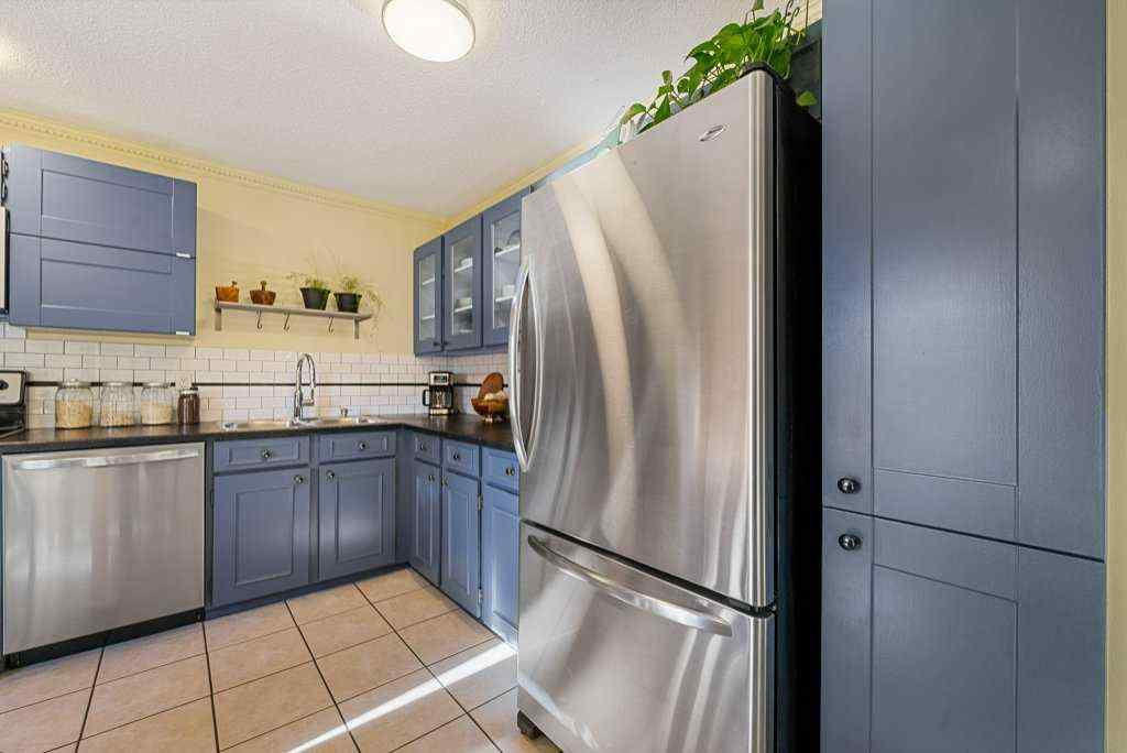 MLS® A2264207 - 56 Shawmeadows Close SW in Shawnessy Calgary, Residential