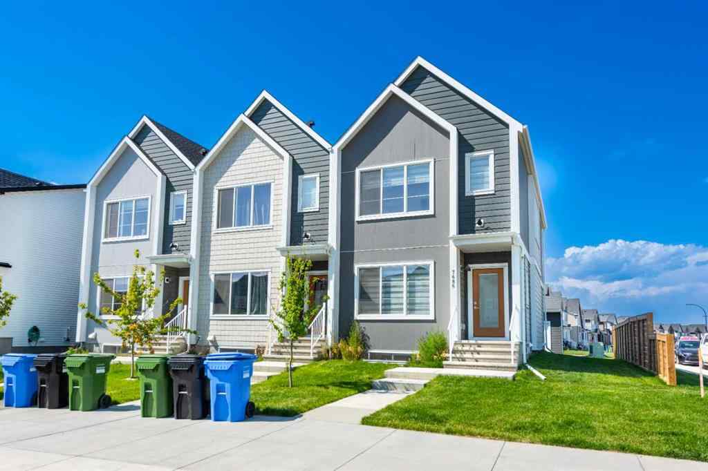 MLS® A2264209 - 7686 202 Avenue SE in Rangeview Calgary, Residential