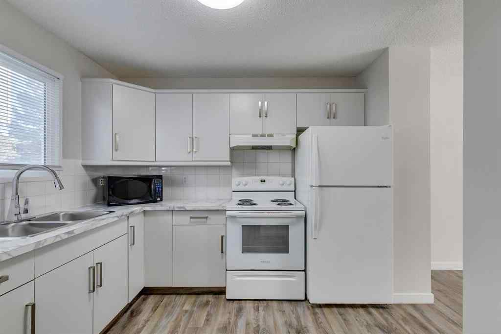 MLS® A2264210 - Unit #52 219 90 Avenue SE in Acadia Calgary, Residential