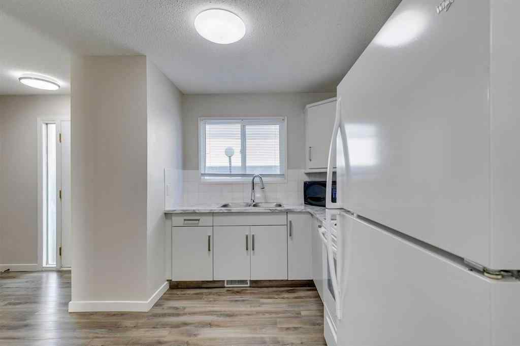 MLS® A2264210 - Unit #52 219 90 Avenue SE in Acadia Calgary, Residential