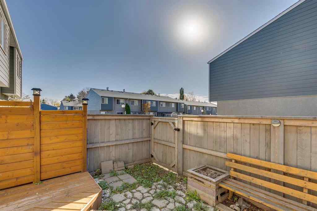 MLS® A2264210 - Unit #52 219 90 Avenue SE in Acadia Calgary, Residential