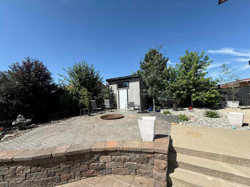 MLS® A2264223 - 1236 40 Avenue N in Legacy Ridge / Hardieville Lethbridge, Residential