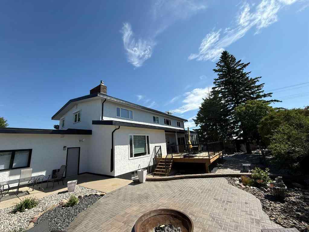 MLS® A2264223 - 1236 40 Avenue N in Legacy Ridge / Hardieville Lethbridge, Residential