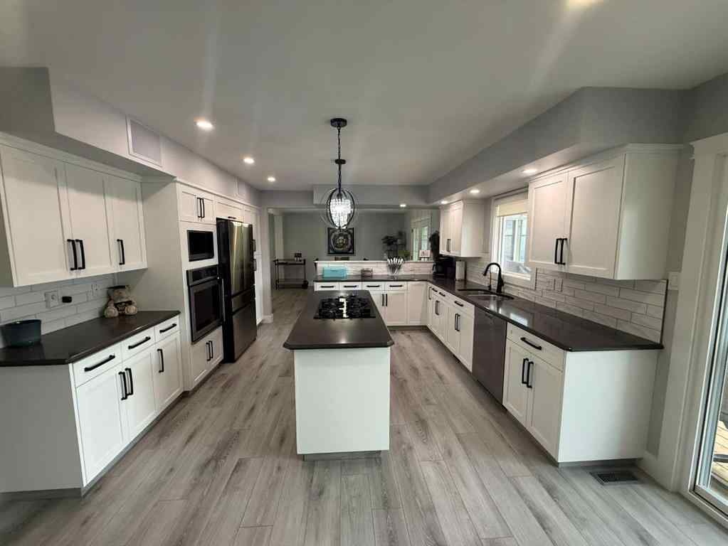 MLS® A2264223 - 1236 40 Avenue N in Legacy Ridge / Hardieville Lethbridge, Residential