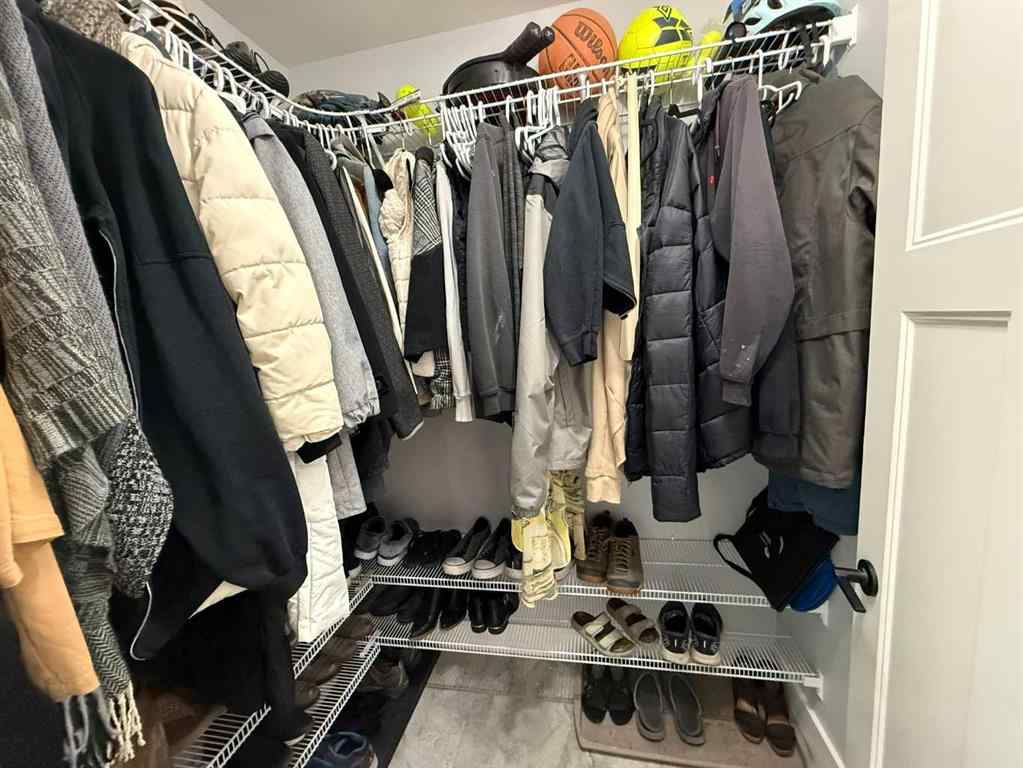 MLS® A2264223 - 1236 40 Avenue N in Legacy Ridge / Hardieville Lethbridge, Residential