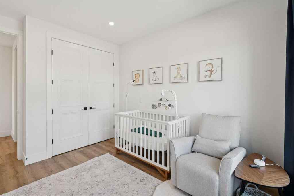 MLS® A2264225 - 2801 43 Street SW in Glenbrook Calgary, Residential