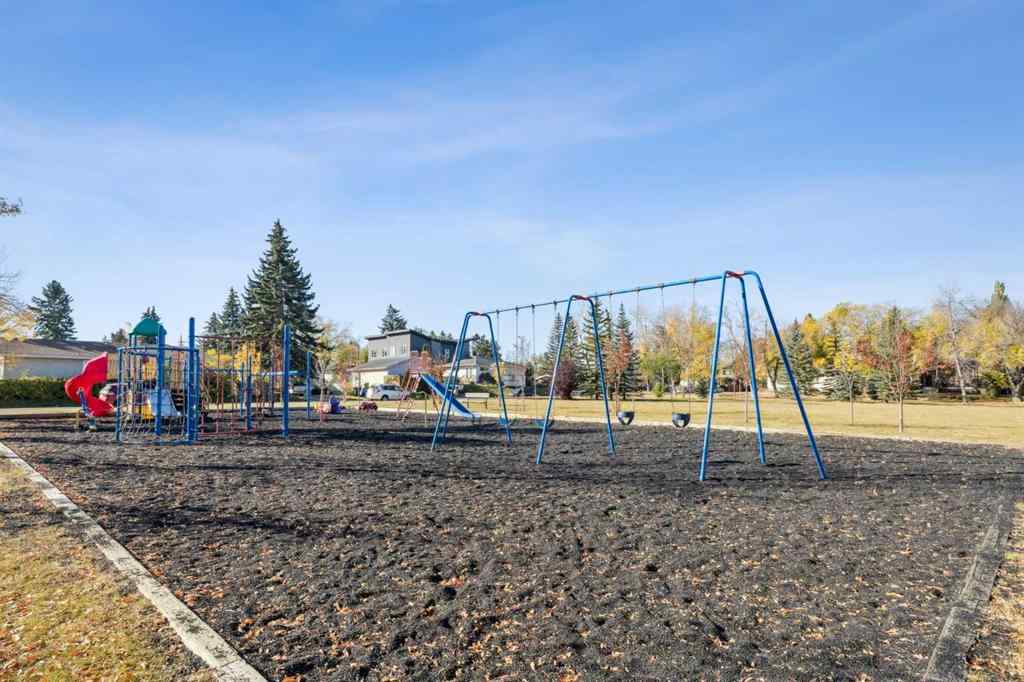 MLS® A2264225 - 2801 43 Street SW in Glenbrook Calgary, Residential