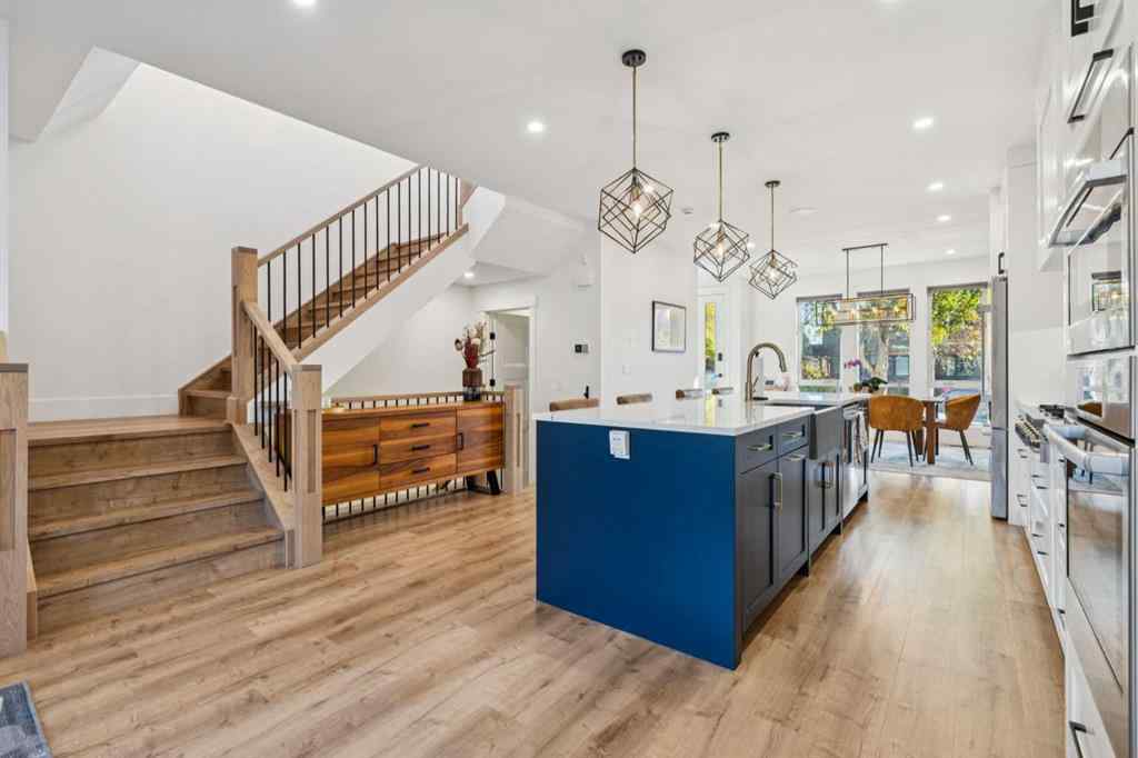 MLS® A2264225 - 2801 43 Street SW in Glenbrook Calgary, Residential