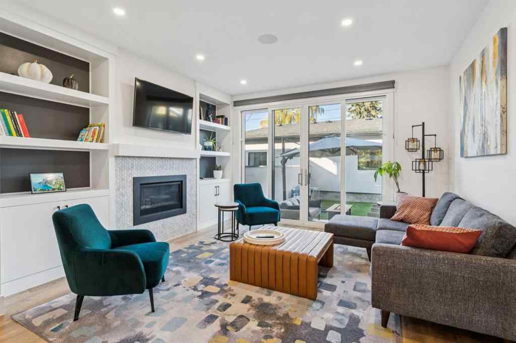 MLS® A2264225 - 2801 43 Street SW in Glenbrook Calgary, Residential