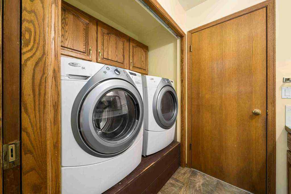 MLS® A2264226 - 83 Stapeford Crescent SE in SE Southridge Medicine Hat, Residential