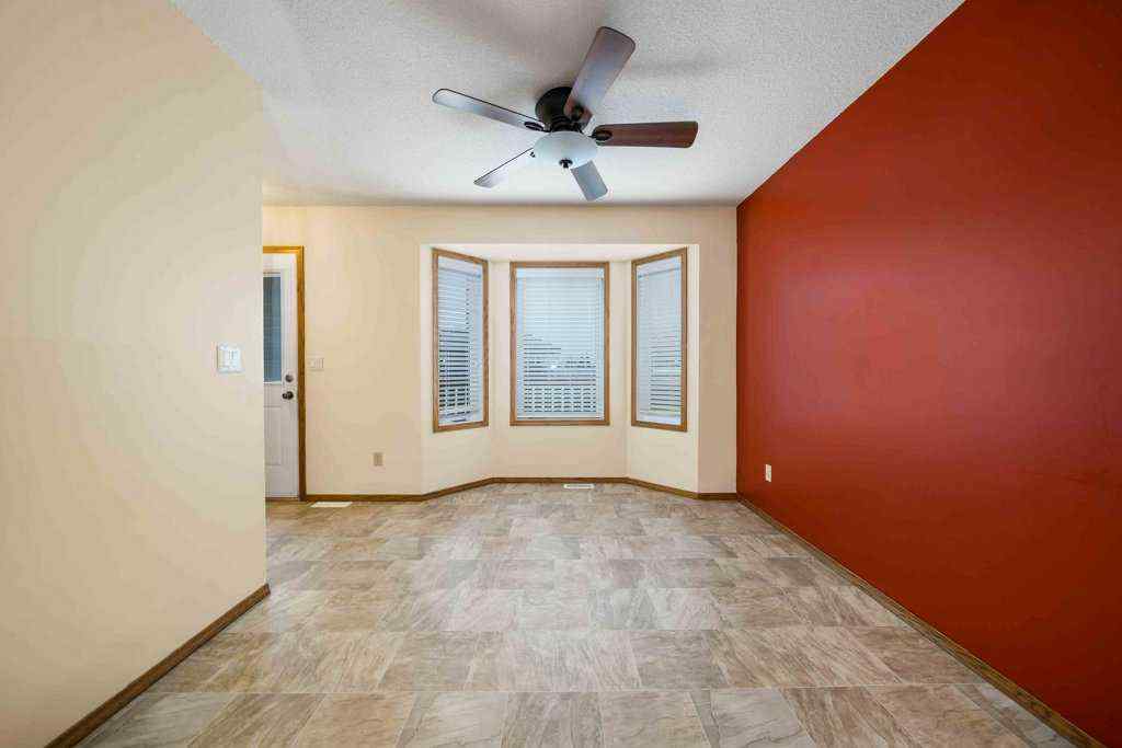 MLS® A2264226 - 83 Stapeford Crescent SE in SE Southridge Medicine Hat, Residential