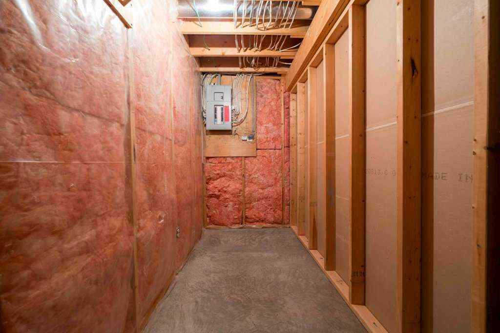 MLS® A2264226 - 83 Stapeford Crescent SE in SE Southridge Medicine Hat, Residential