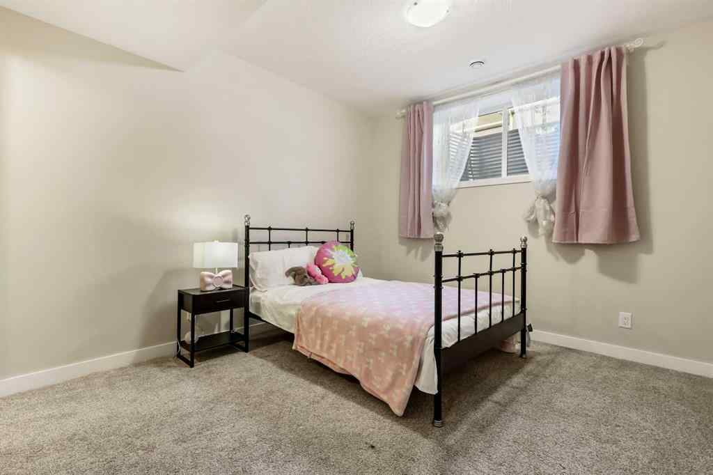 MLS® A2264228 - 76 Legacy Glen Row SE in Legacy Calgary, Residential