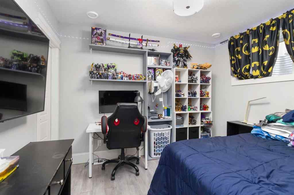 MLS® A2264229 - 684 Athabasca Avenue  in Abasand Fort McMurray, Residential