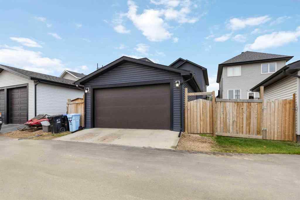 MLS® A2264229 - 684 Athabasca Avenue  in Abasand Fort McMurray, Residential