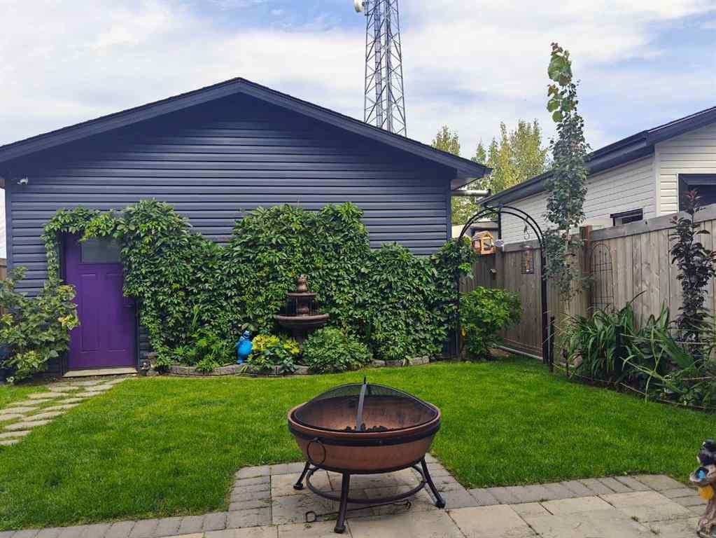 MLS® A2264229 - 684 Athabasca Avenue  in Abasand Fort McMurray, Residential