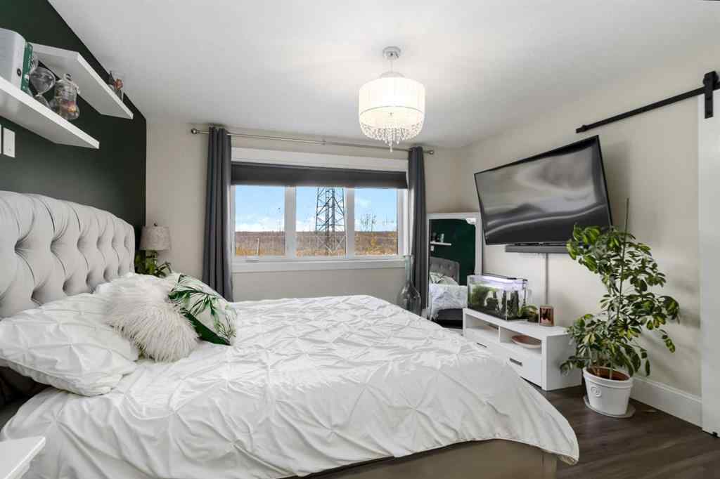 MLS® A2264229 - 684 Athabasca Avenue  in Abasand Fort McMurray, Residential