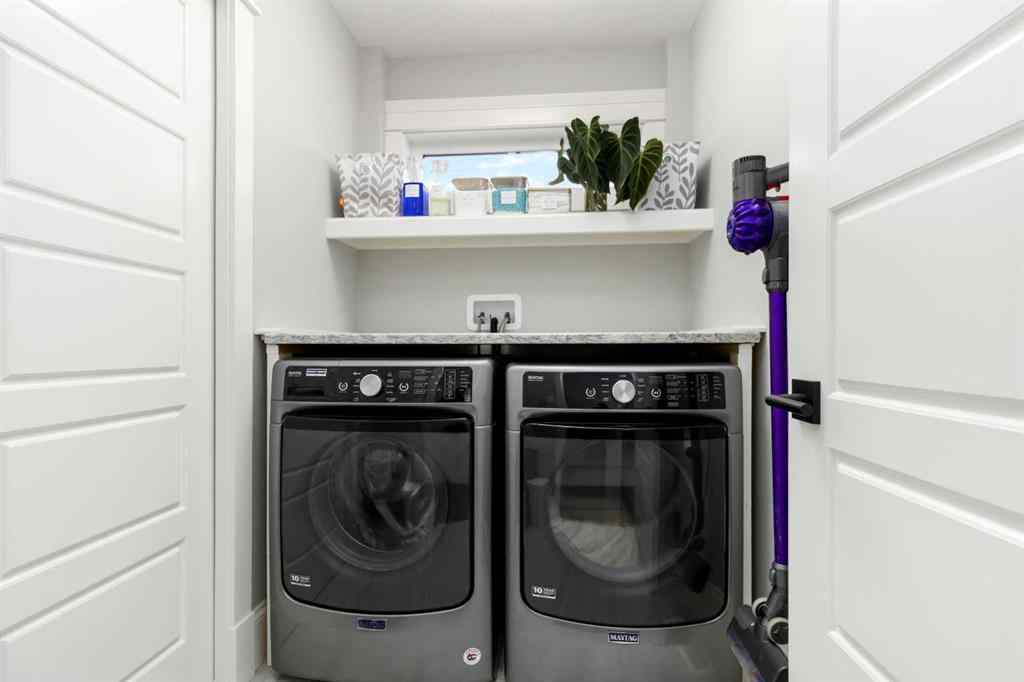 MLS® A2264229 - 684 Athabasca Avenue  in Abasand Fort McMurray, Residential