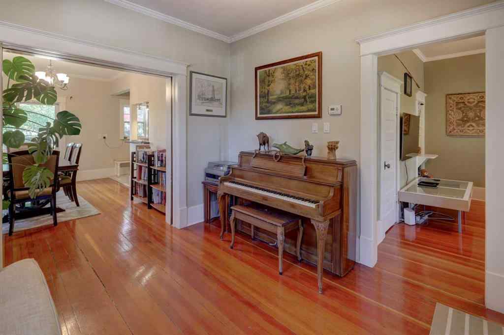 MLS® A2264232 - 63 New Street SE in Inglewood Calgary, Residential