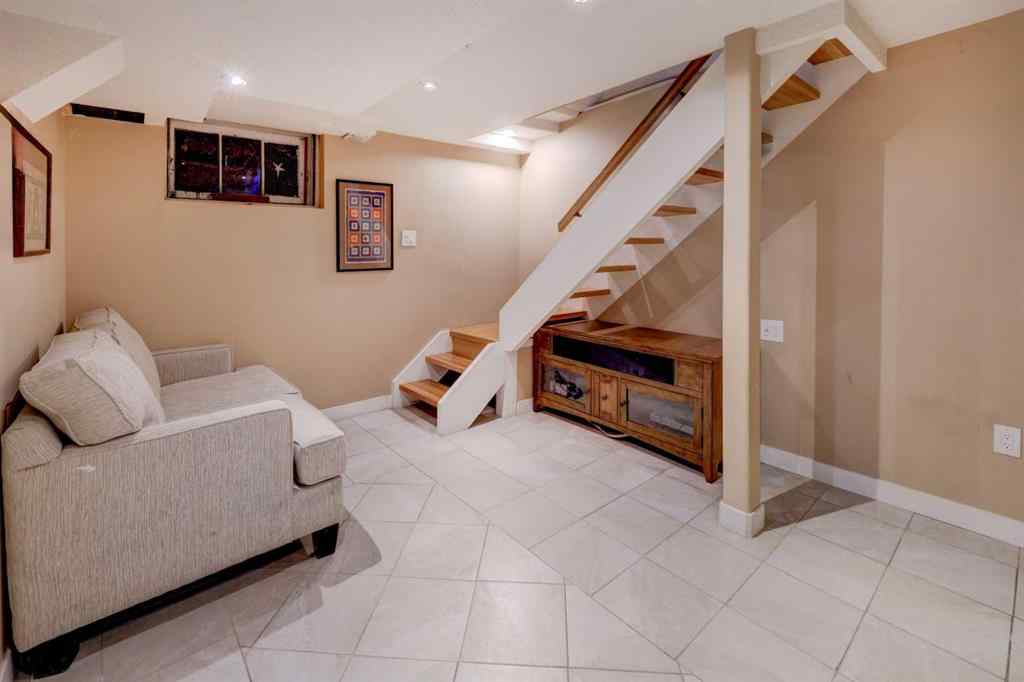 MLS® A2264232 - 63 New Street SE in Inglewood Calgary, Residential