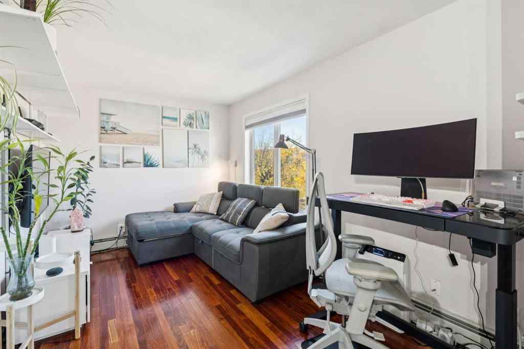 MLS® A2264234 - Unit #303 4327 75 Street NW in Bowness Calgary, Residential