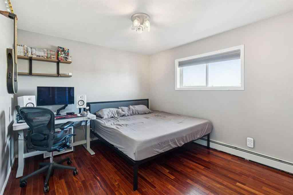 MLS® A2264234 - Unit #303 4327 75 Street NW in Bowness Calgary, Residential