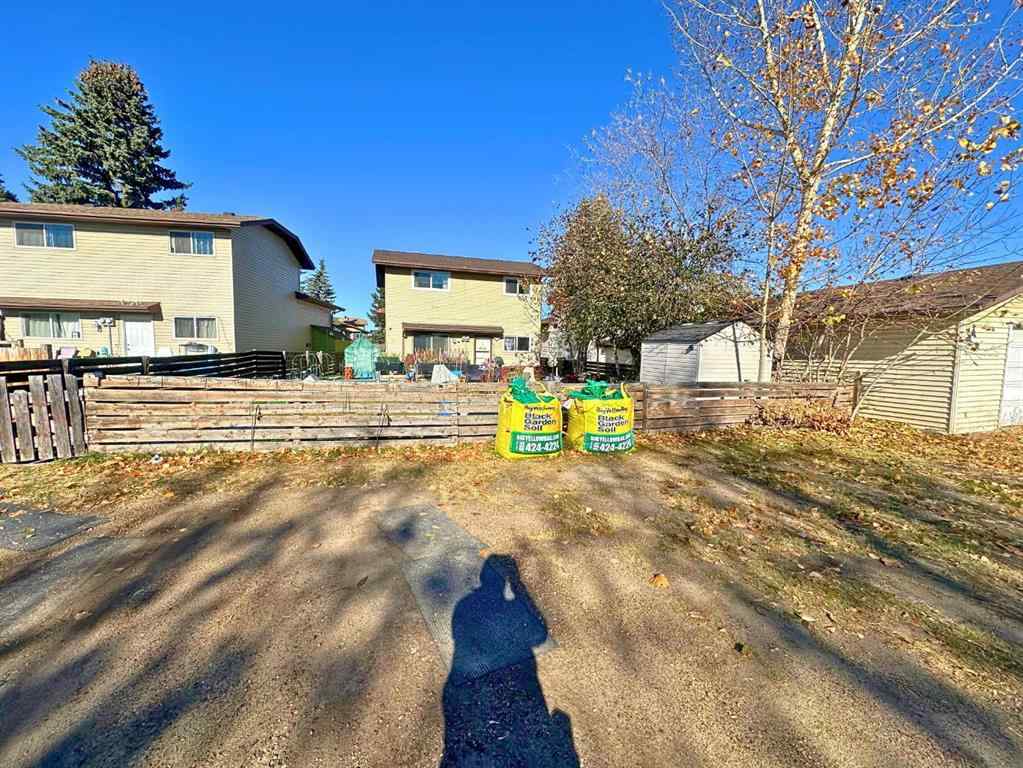 MLS® A2264235 - 11 Gibson Close  in Glendale Park Estates Red Deer, Residential