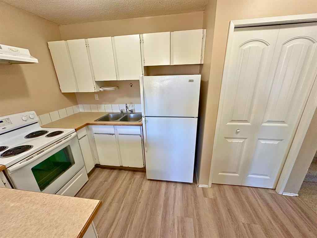 MLS® A2264235 - 11 Gibson Close  in Glendale Park Estates Red Deer, Residential