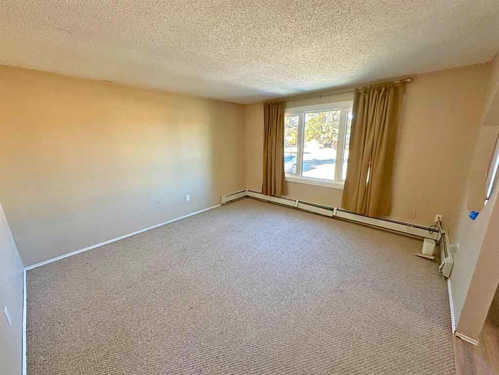 MLS® A2264235 - 11 Gibson Close  in Glendale Park Estates Red Deer, Residential