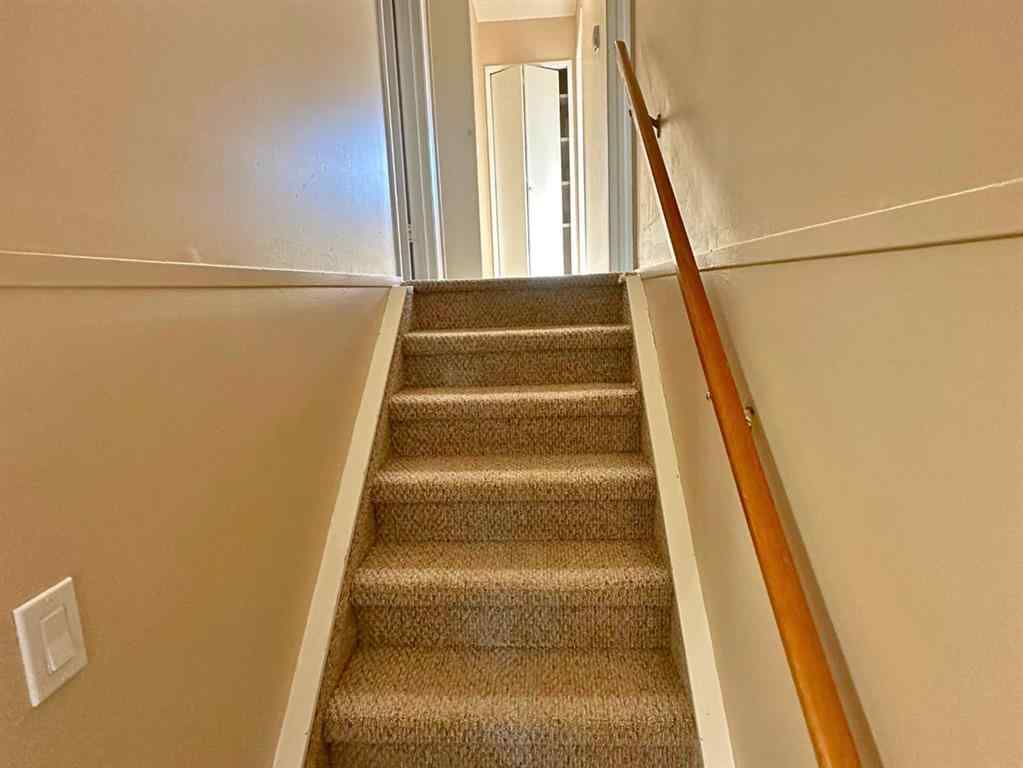 MLS® A2264235 - 11 Gibson Close  in Glendale Park Estates Red Deer, Residential