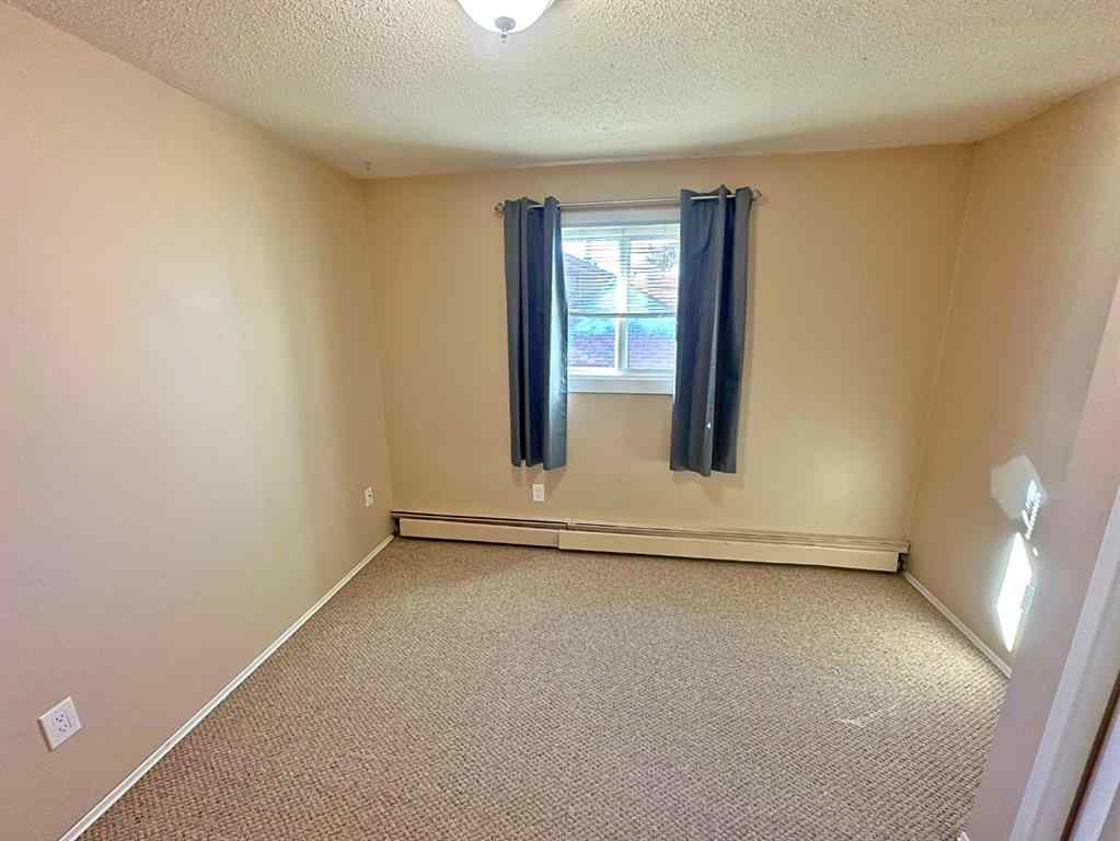 MLS® A2264235 - 11 Gibson Close  in Glendale Park Estates Red Deer, Residential