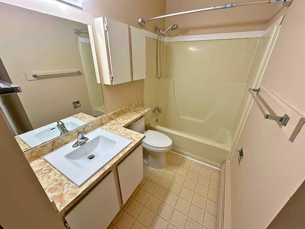 MLS® A2264235 - 11 Gibson Close  in Glendale Park Estates Red Deer, Residential