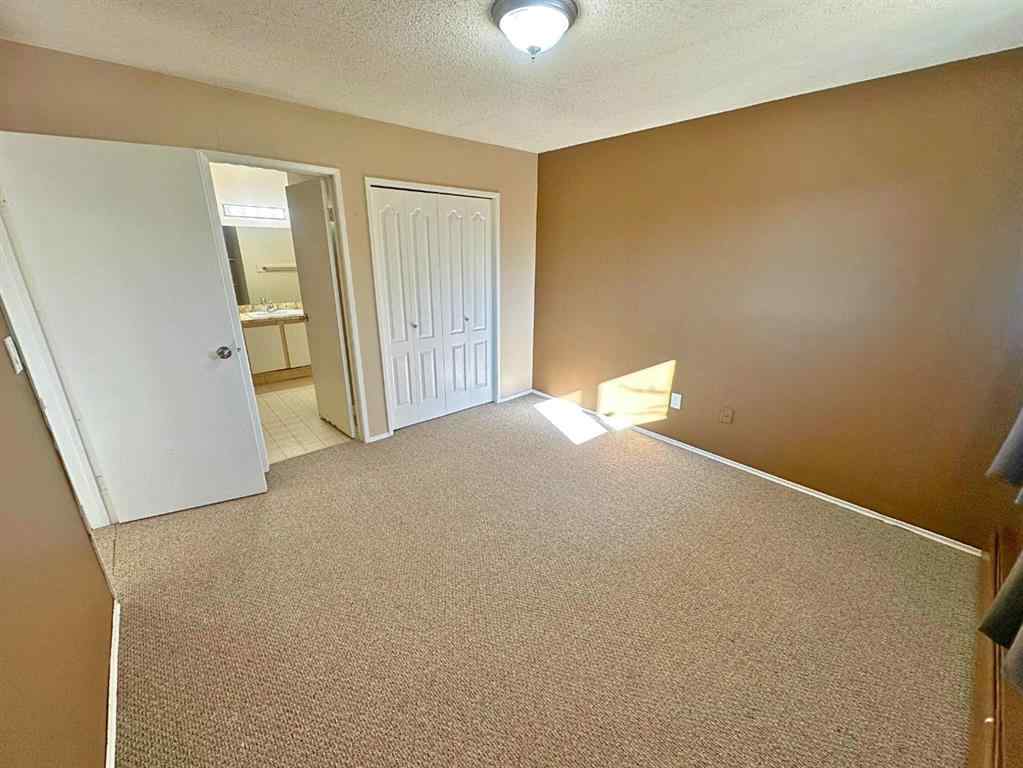 MLS® A2264235 - 11 Gibson Close  in Glendale Park Estates Red Deer, Residential