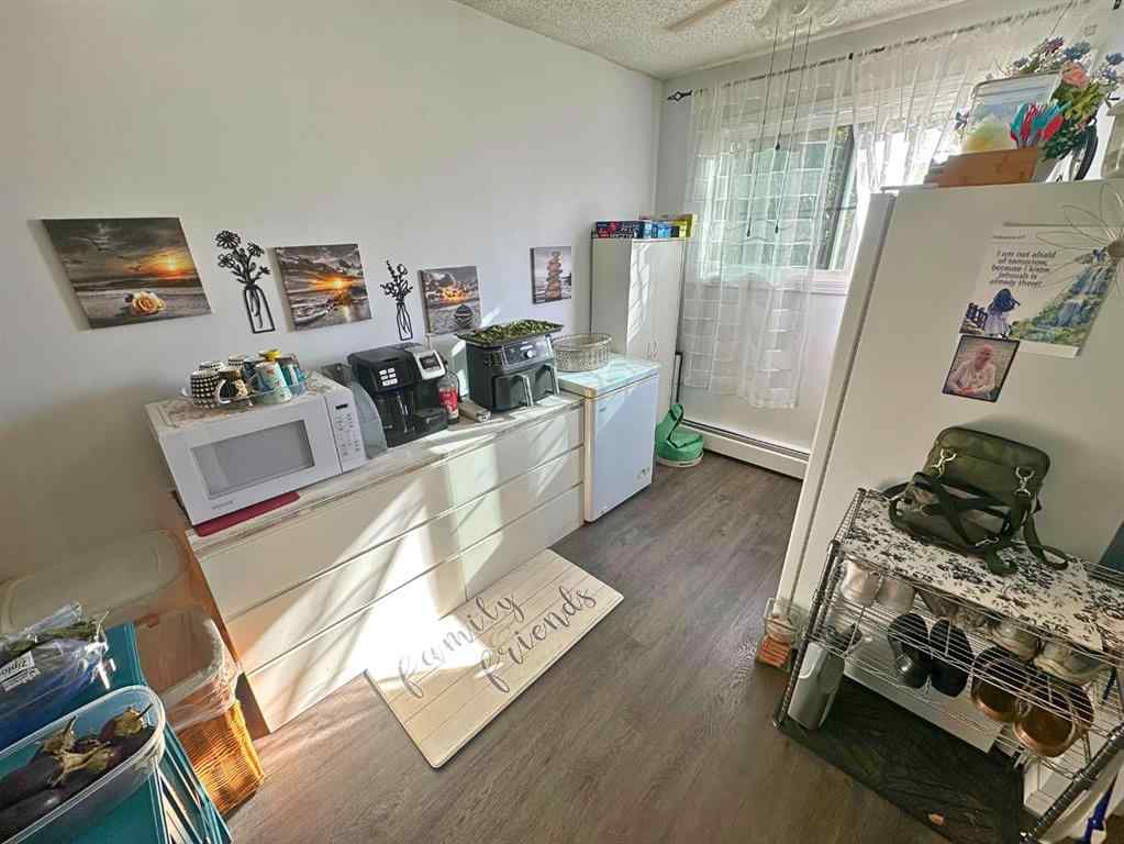 MLS® A2264235 - 11 Gibson Close  in Glendale Park Estates Red Deer, Residential